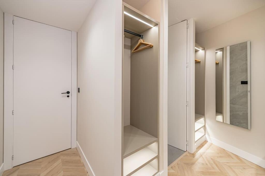 Puerta Del Sol 3Br 3Bh Leilighet Madrid Eksteriør bilde